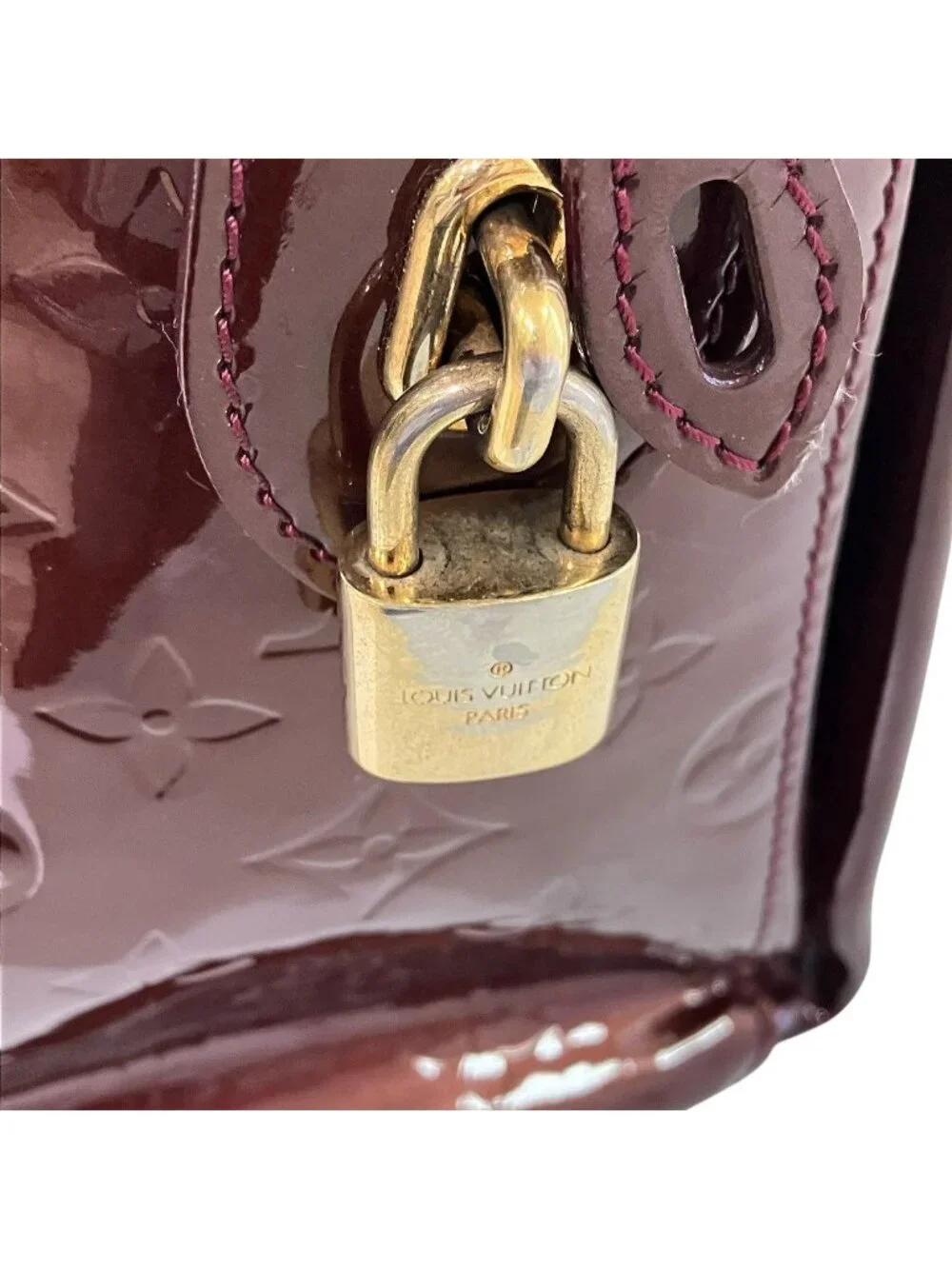 Louis Vuitton Amarante Avenue Handbag Patent